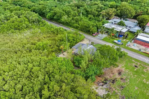 View/Area - 22 Atlantic Dr, Key Largo, FL 33037 photo 10 of 11