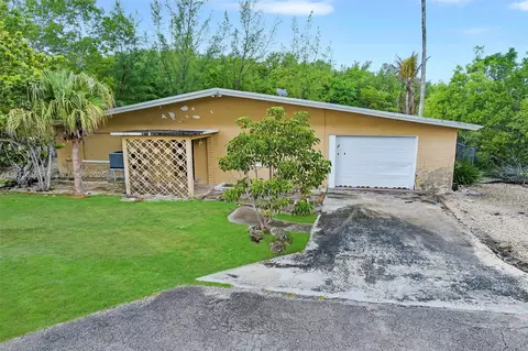 22 Atlantic Dr, Key Largo, FL 33037