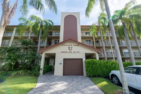 13000 SW 15th Ct #206U, Pembroke Pines, FL 33027