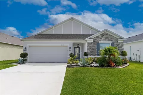 10609 SW Vasari Way, Port Saint Lucie, FL 34987