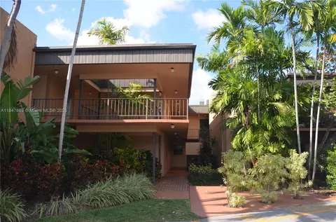 8851 N New River Canal Rd #18E, Plantation, FL 33324