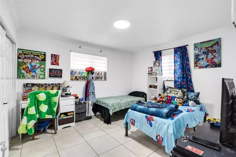 Other - 6975 W 10th Ct, Hialeah, FL 33014 photo 4 of 11
