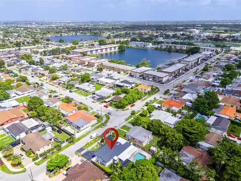 View/Area - 6975 W 10th Ct, Hialeah, FL 33014 photo 3 of 5