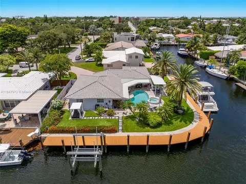 2681 NE 9th Ct, Pompano Beach, FL 33062