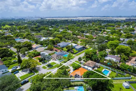 32 Hammond Dr, Miami Springs, FL 33166 photo 35