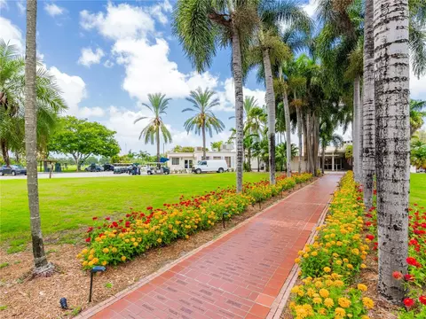 32 Hammond Dr, Miami Springs, FL 33166 photo 37