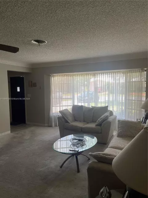 2730 NE 8th St, Pompano Beach, FL 33062