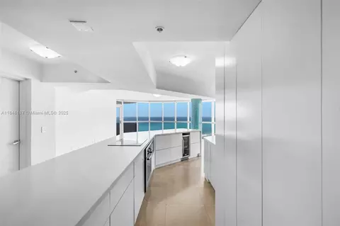6301 Collins Ave #1903, Miami Beach, FL 33141