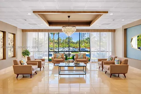 3701 N Country Club Dr #204, Aventura, FL 33180