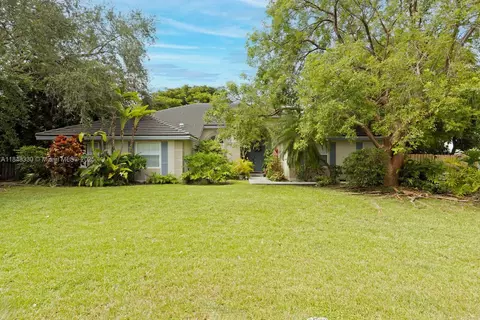 7962 SW 185th St, Cutler Bay, FL 33157