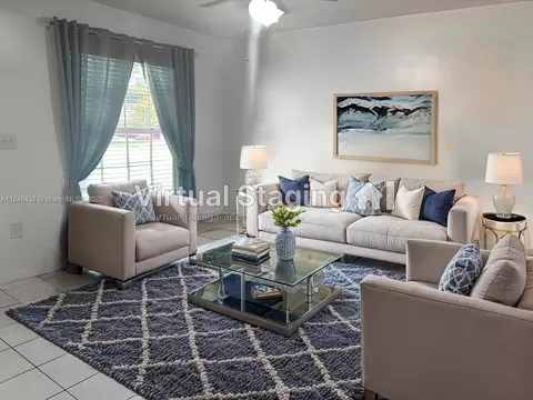 8945 NW 114th St, Hialeah Gardens, FL 33018