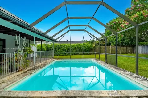 14620 SW 83rd Ave, Palmetto Bay, FL 33158