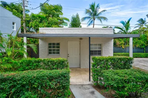 Exterior - 2217 Red Rd, Miami, FL 33155 photo 7 of 8