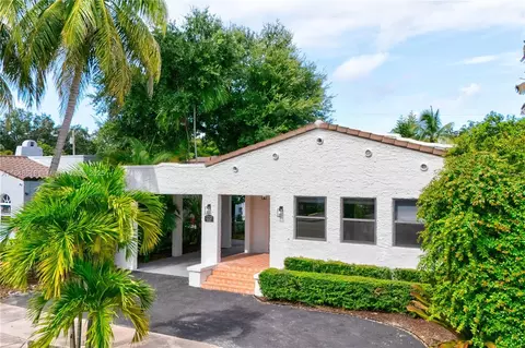 Exterior - 2217 Red Rd, Miami, FL 33155 photo 2 of 8