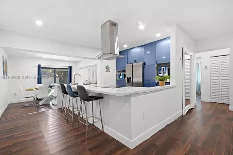 445 SW 62nd Ct, Miami, FL 33144