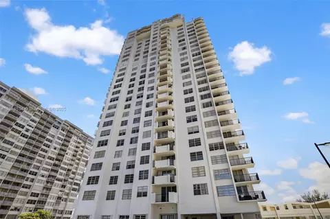 2750 NE 183rd St #506, Aventura, FL 33160