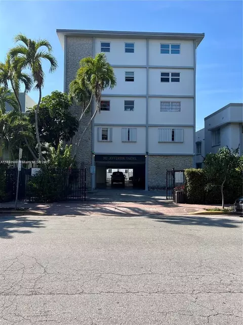 910 Jefferson Ave #2D, Miami Beach, FL 33139