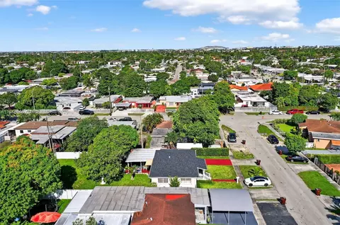 View/Area - 3581 W 2nd Ave, Hialeah, FL 33012 photo 7 of 9