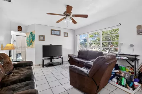 Other - 3581 W 2nd Ave, Hialeah, FL 33012 photo 2 of 7