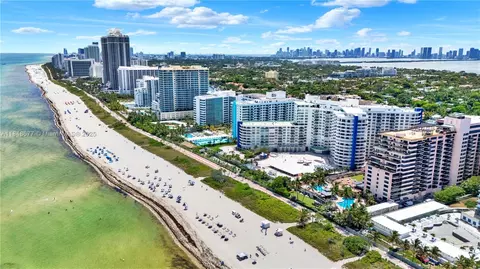 5161 Collins Ave #1110, Miami Beach, FL 33140