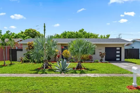 8450 NW 28th St, Sunrise, FL 33322