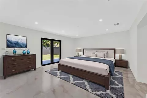 Bedroom - 7993 W 18th Ln, Hialeah, FL 33014 photo 1 of 10