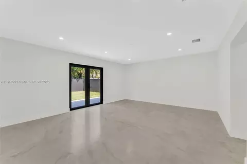 Living - 7993 W 18th Ln, Hialeah, FL 33014 photo 10 of 10