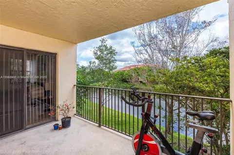 10161 W Sunrise Blvd #202, Plantation, FL 33322