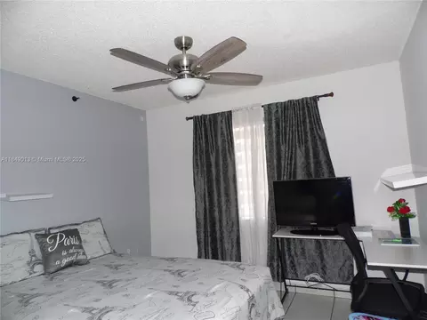 Bedroom - 1695 W 6th Ave, Hialeah, FL 33010 photo 5 of 5