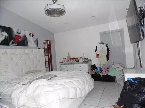 Bedroom - 1695 W 6th Ave, Hialeah, FL 33010 photo 1 of 5
