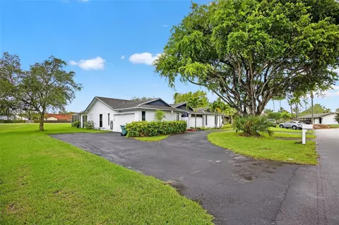 9460 SW 134th St, Miami, FL 33176