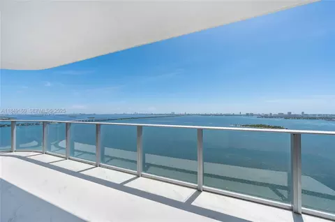 700 NE 24th St #2301, Miami, FL 33137
