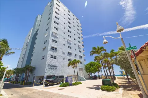 400 N Surf Rd #1002, Hollywood, FL 33019