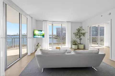 1445 16th St #602, Miami Beach, FL 33139