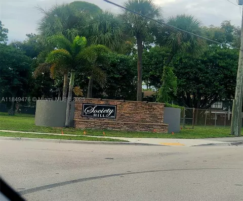 796 Hill Dr, West Palm Beach, FL 33415