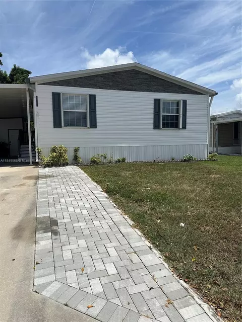 1570 SW 64th Way, Boca Raton, FL 33428