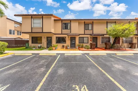1159 W 41st Pl #34, Hialeah, FL 33012