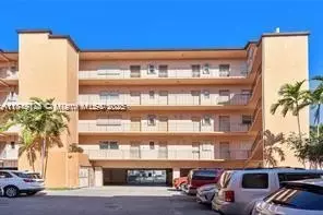 1950 W 54th St #222, Hialeah, FL 33012
