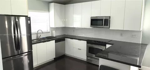49 E Tara Lakes Dr E, Boynton Beach, FL 33436