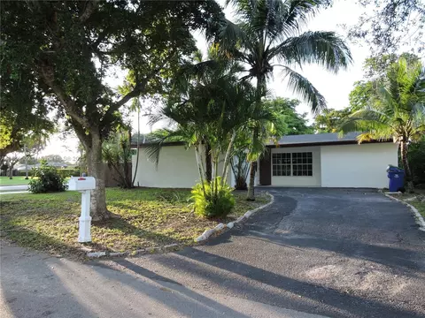 6399 SW 34th St, Miramar, FL 33023