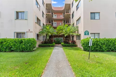8700 SW 133rd Ave Rd #218, Miami, FL 33183