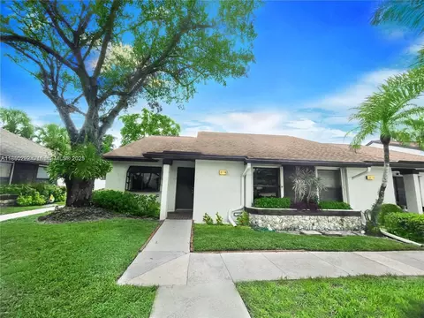 3314 S Carambola Cir S #2523, Coconut Creek, FL 33066