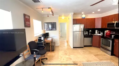 1856 NE 46th St #F8, Fort Lauderdale, FL 33308