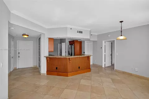 3255 NE 184th St #12405, Aventura, FL 33160