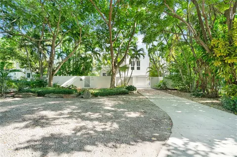 4050 Hardie Ave, Miami, FL 33133