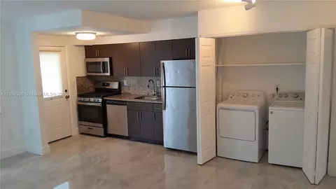 525 Meridian Ave #304, Miami Beach, FL 33139