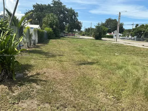 2503 NW 87th St, Miami, FL 33147