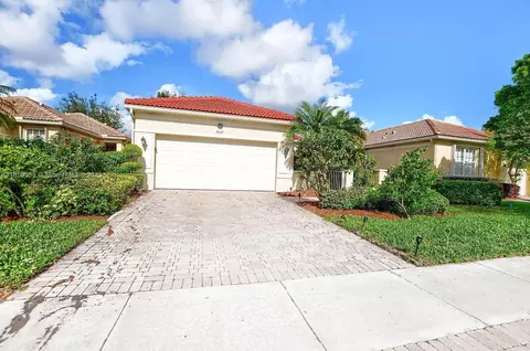 7017 Del Corso Ln, Delray Beach, FL 33446