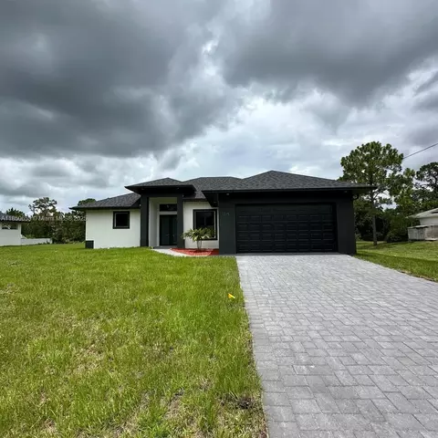 1015 Clark Ave, Lehigh Acres, FL 33972