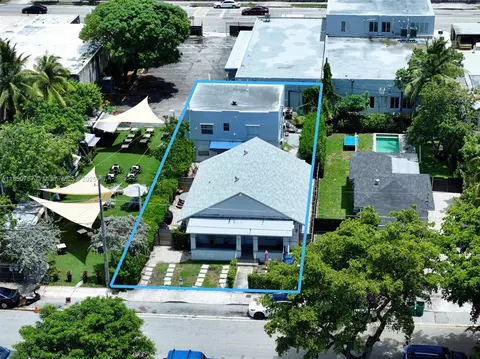 550 NW 30th St, Miami, FL 33127